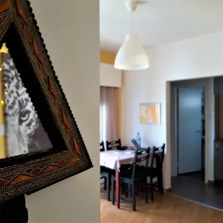 Apartment The Rainbow House *